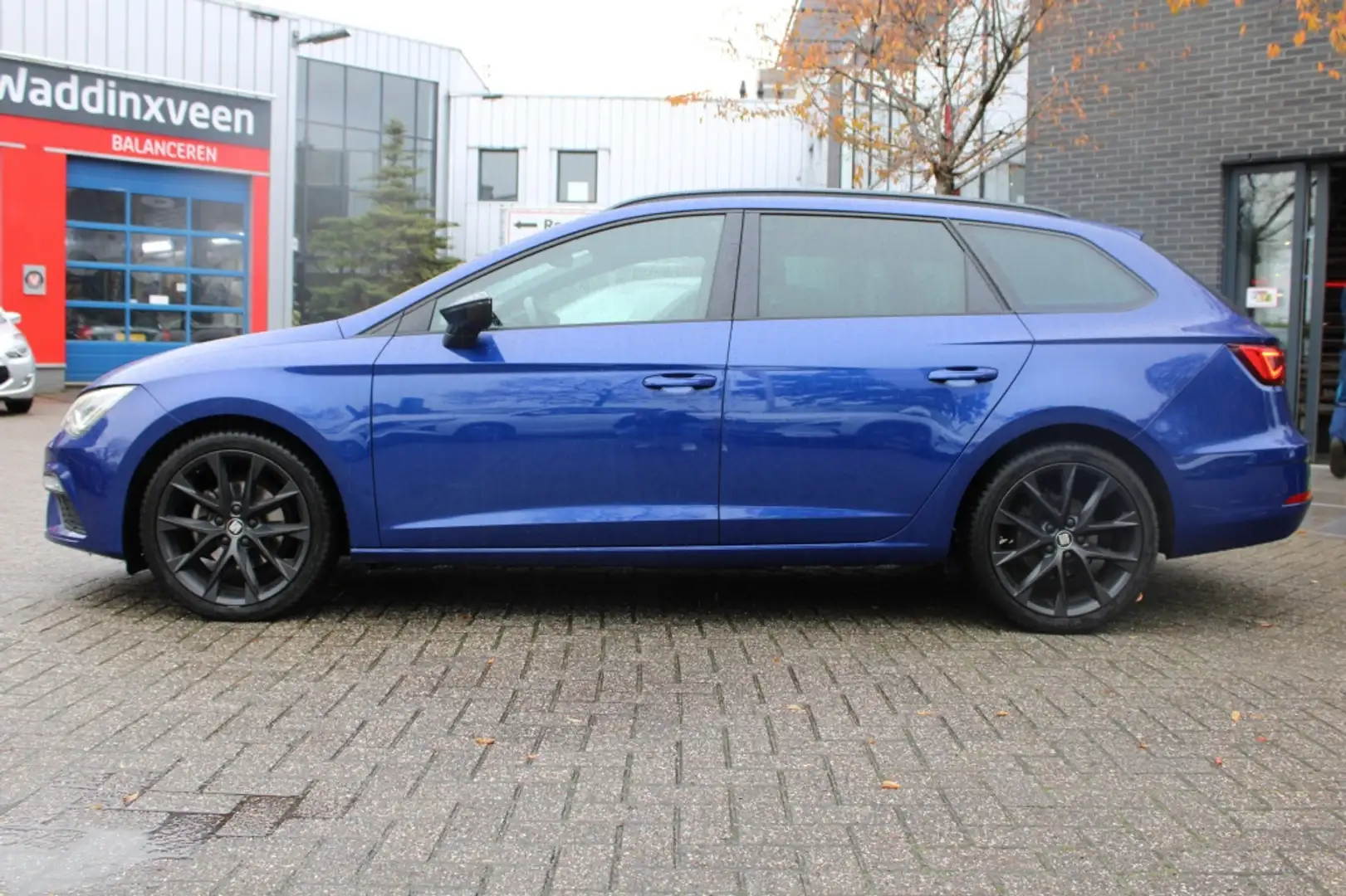 SEAT Leon ST 1.5 TSI FR Pano/Virtual/18"/Navi/Beats "RIJKLAA Blauw - 2