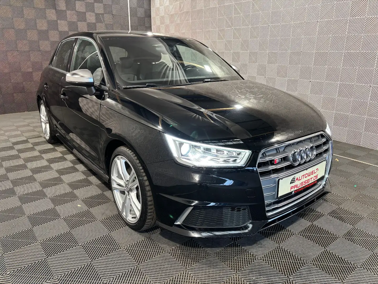 Audi S1 SB 2.0 TFSI*QUATTRO*XENON+-TEMPO-SP.SITZE-SHZ Schwarz - 1