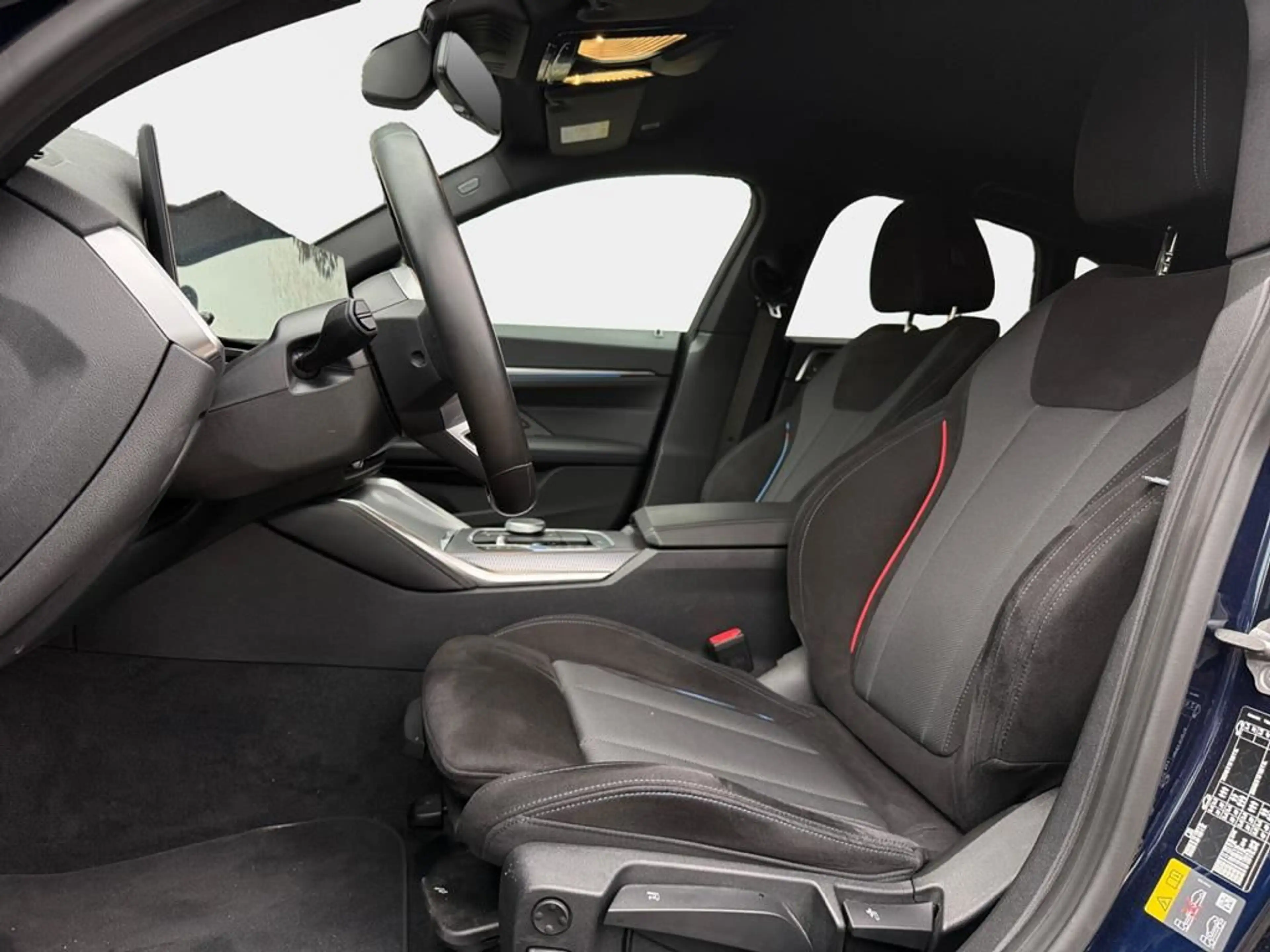 BMW i4 M Sport — photo 10