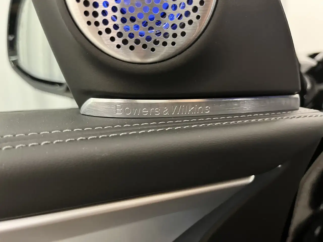BMW XM 50e *Soft Close / AHK / Bowers&Wilkins*, миниатюра 18