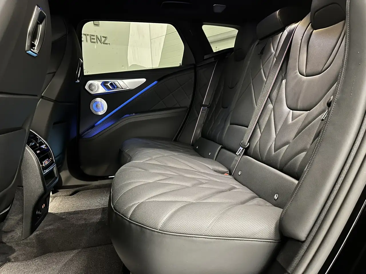 BMW XM 50e *Soft Close / AHK / Bowers&Wilkins*, миниатюра 14