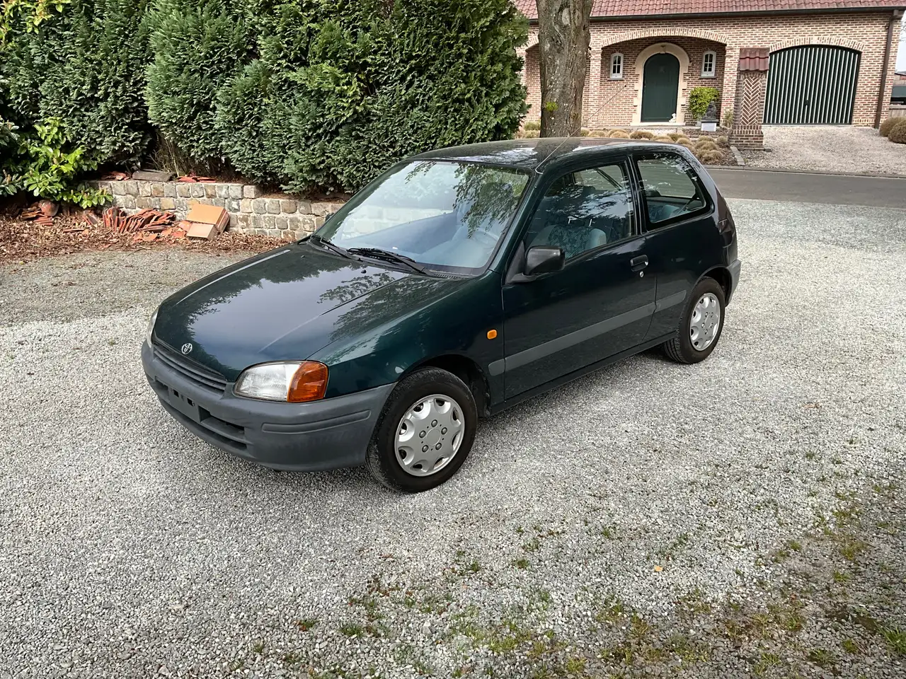 Toyota Starlet 1.3i 16v Medley, foto 1