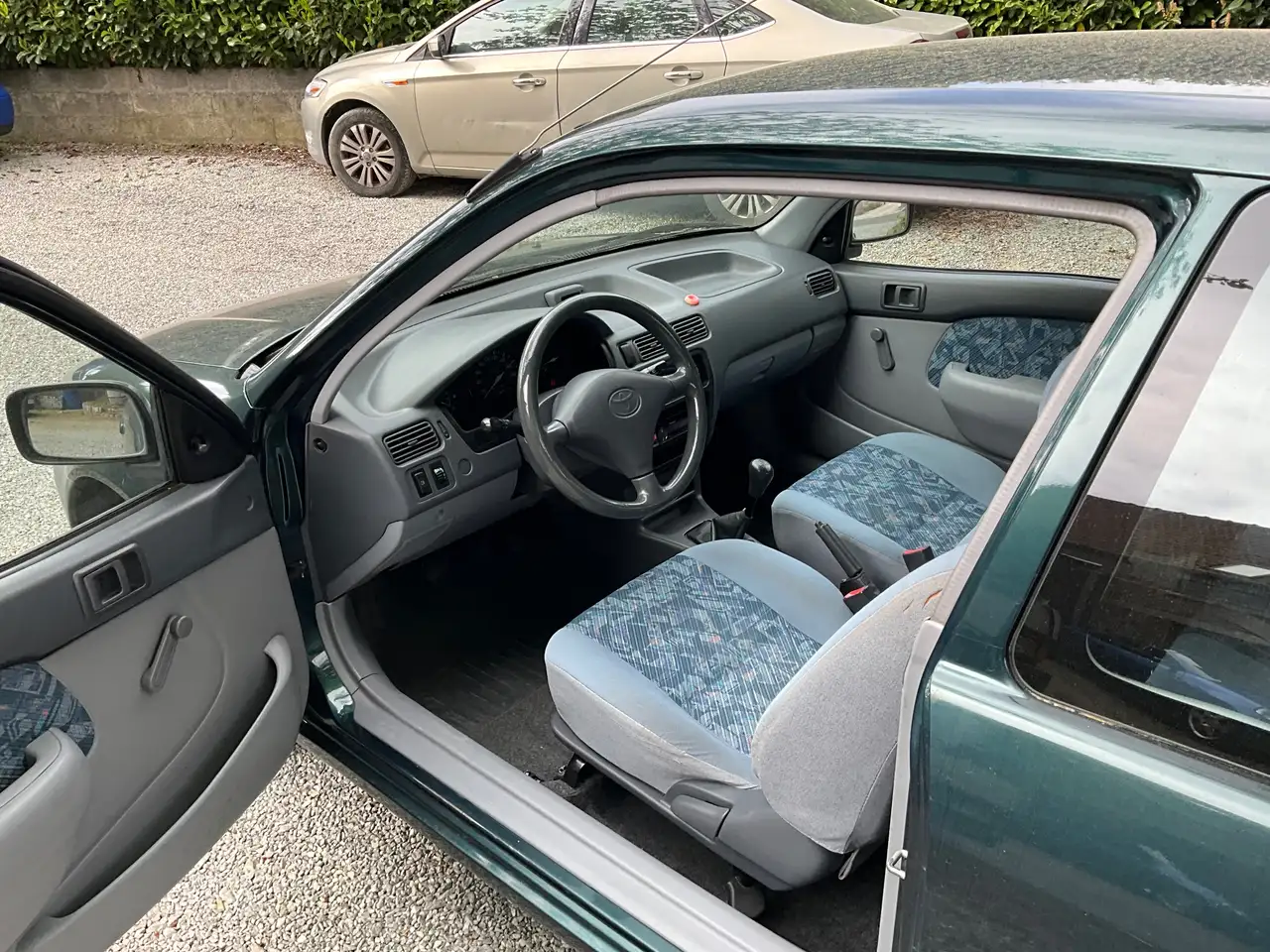 Toyota Starlet 1.3i 16v Medley, foto 9
