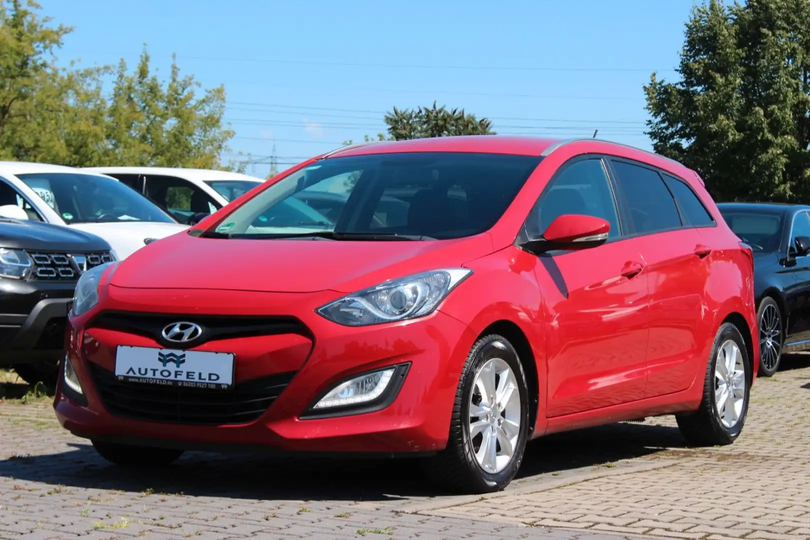 Hyundai i30 cw/SHEFT/BT/KLIMA/SHZ/ Rot - 1