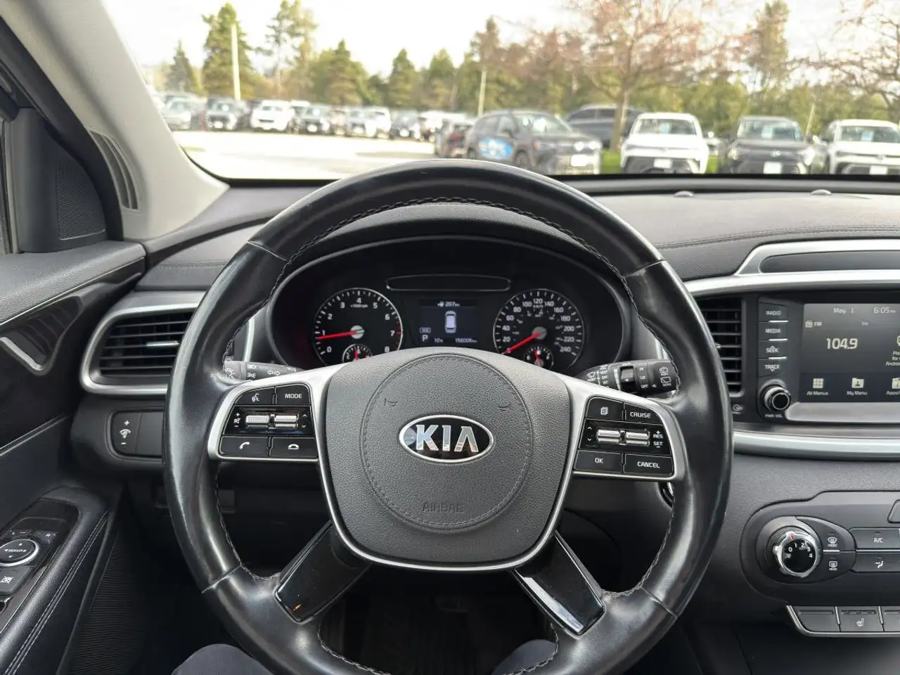 Kia Sorento снимка Kia Sorento