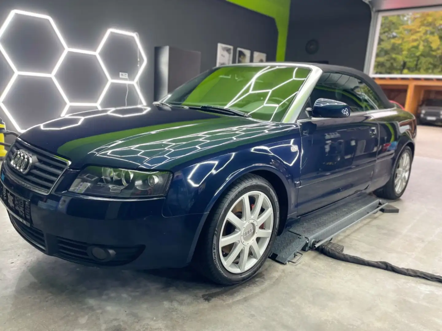 Audi A4 1.8 T Cabriolet Tüv 4.27 // 163PS Blau - 2