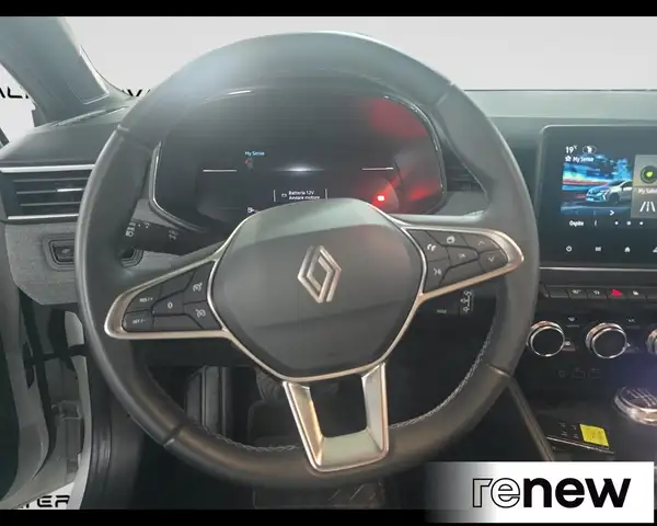 Renault Clio view 15