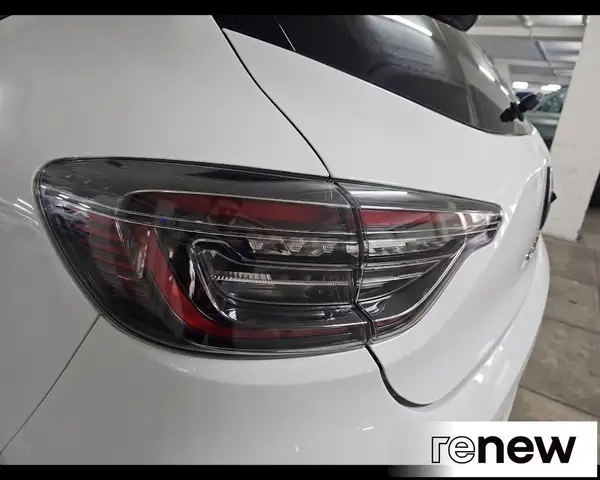 Renault Clio view 11