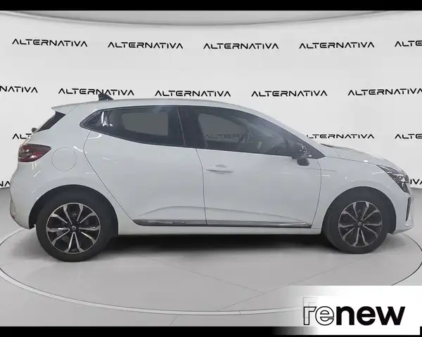Renault Clio view 5