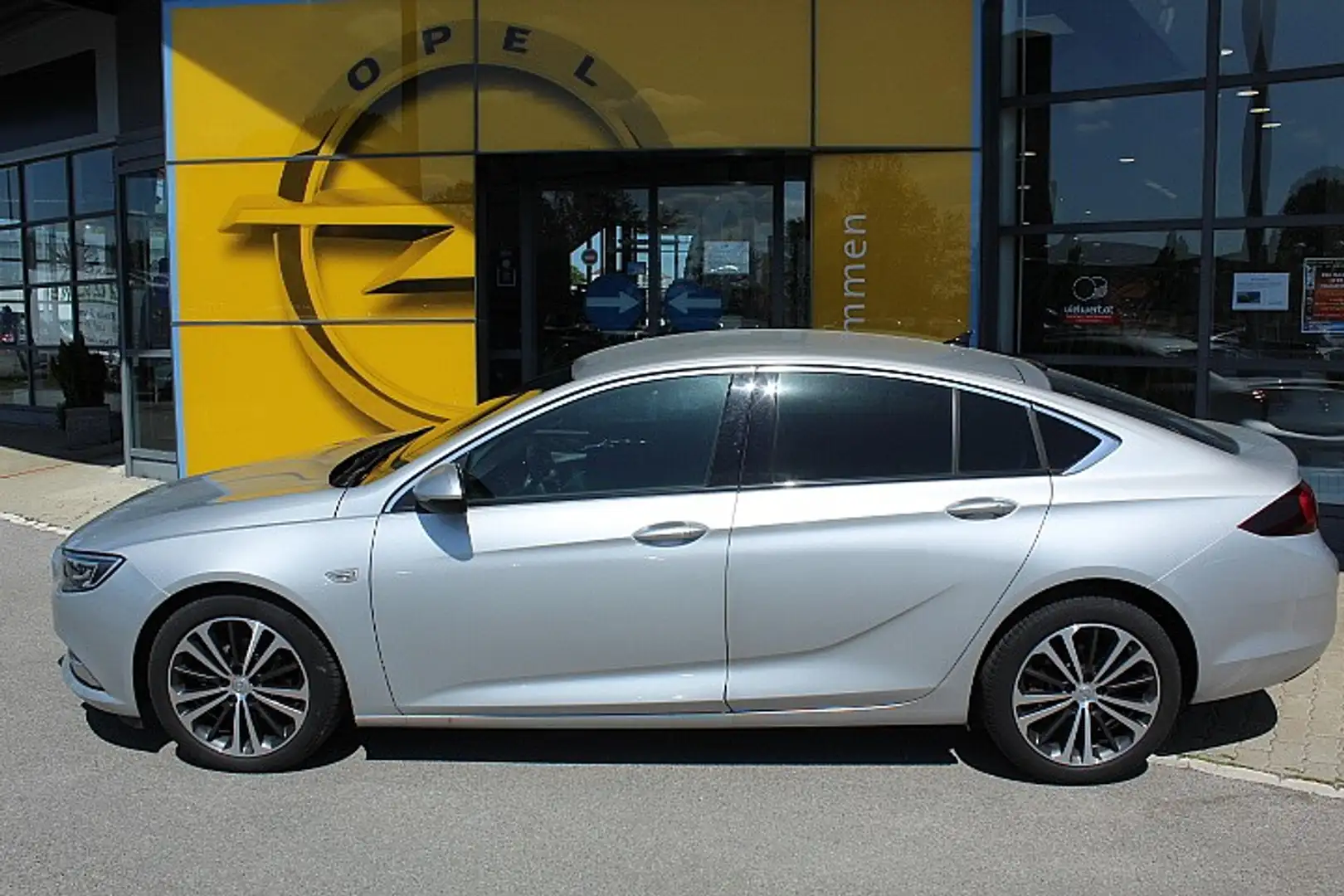 Opel Insignia GS 1,6 CDTI BlueInjection Innovation St./St. Silber - 1