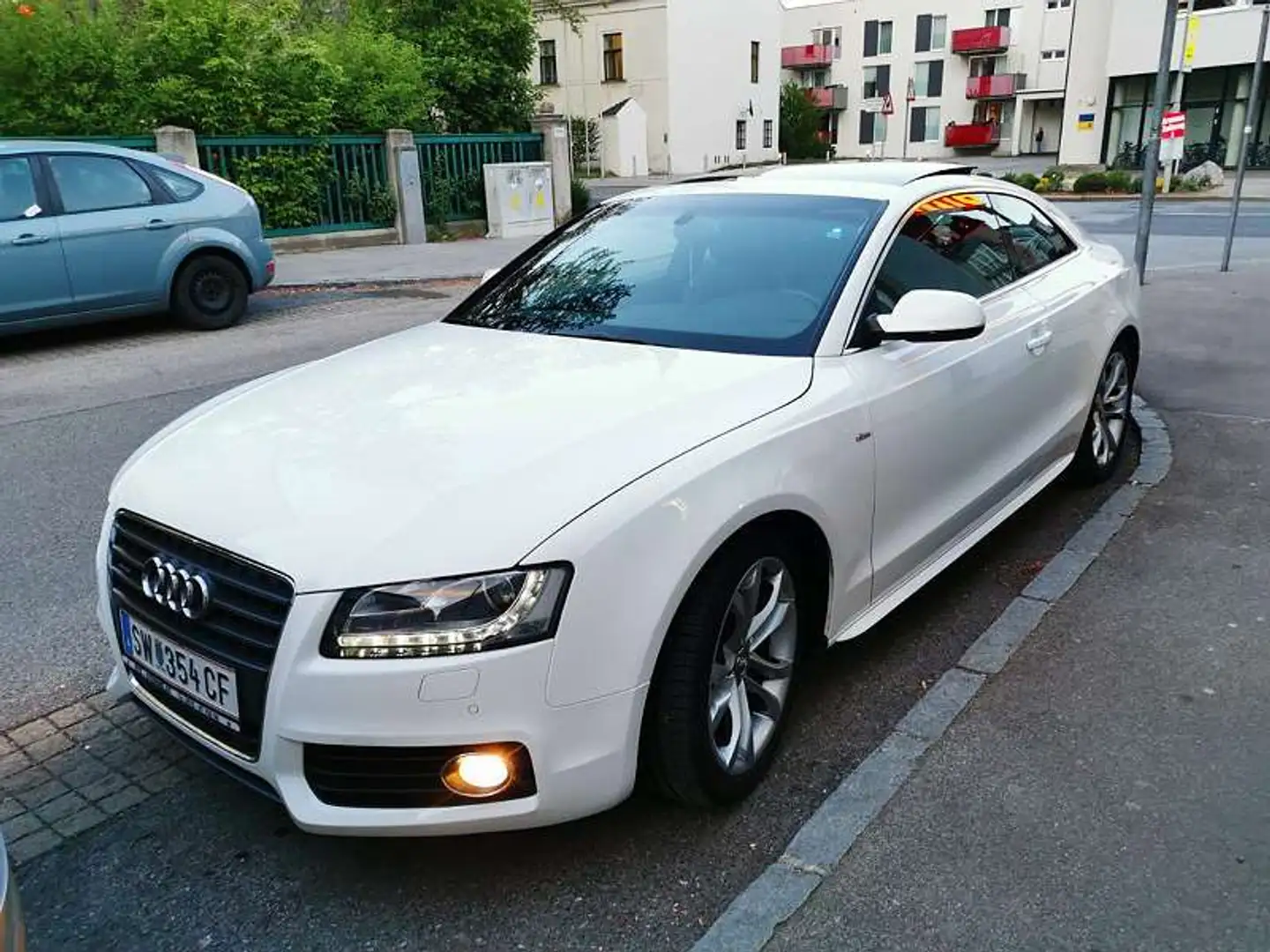 Audi A5 A5 Coupé 2,0 T FSI quattro Weiß - 1