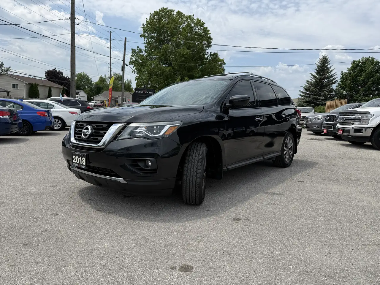 Nissan Pathfinder снимка Nissan Pathfinder