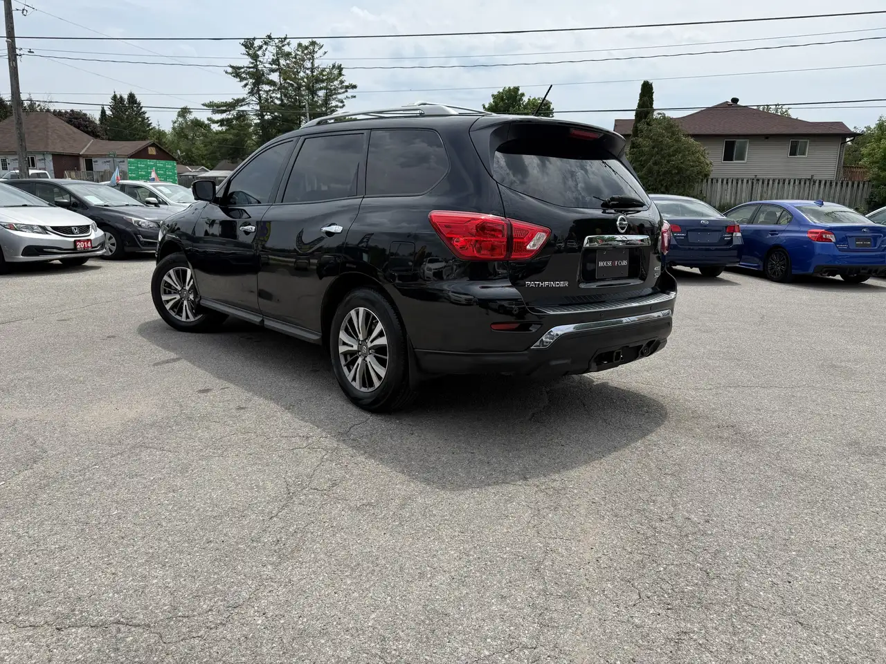 Nissan Pathfinder снимка Nissan Pathfinder