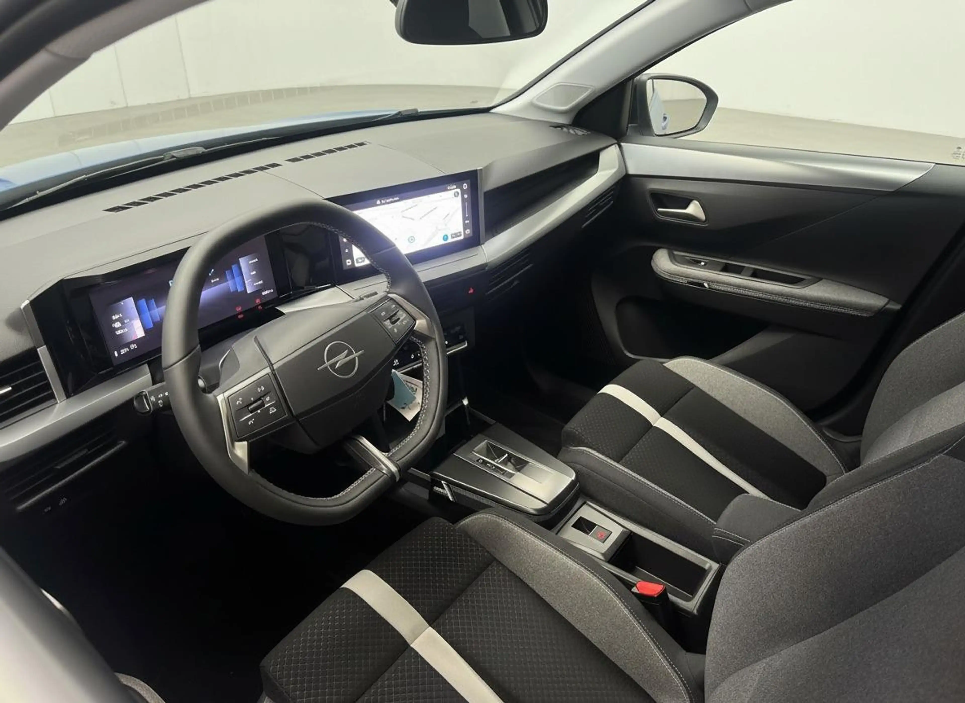 Opel Frontera Extended range Electric GS 54 kWh | Winter pakket — photo 6