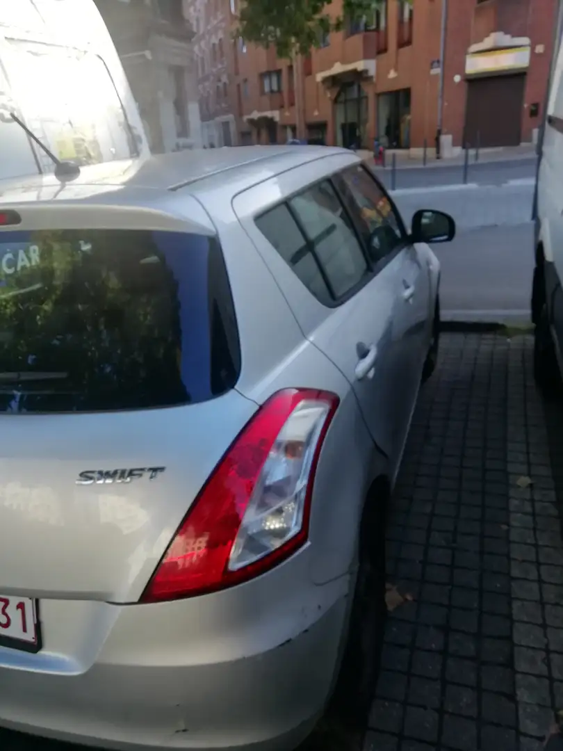 Suzuki Swift SWIFT 1.3 DDIS IN THE CITY - 2
