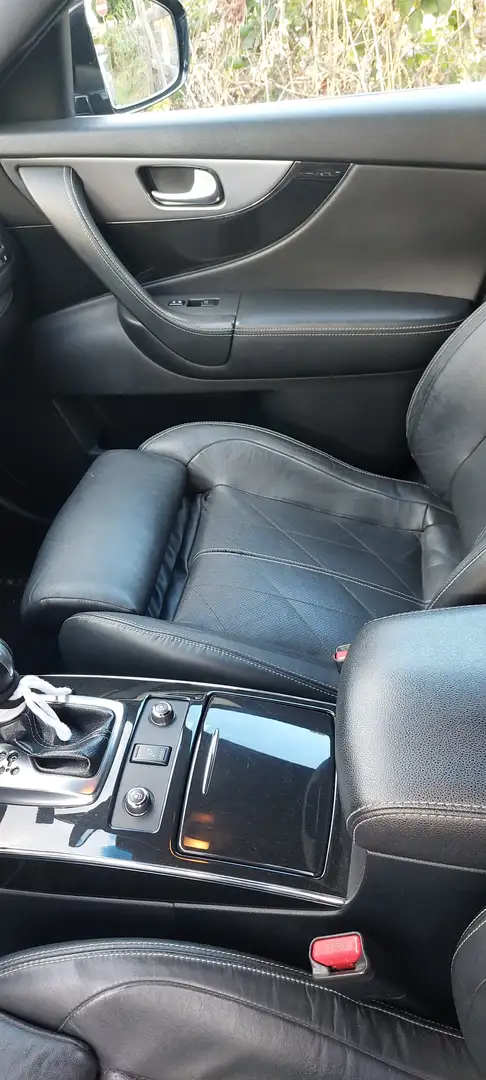 Infiniti FX QX70 (FX) 3.0d V6 Black Nero - 2