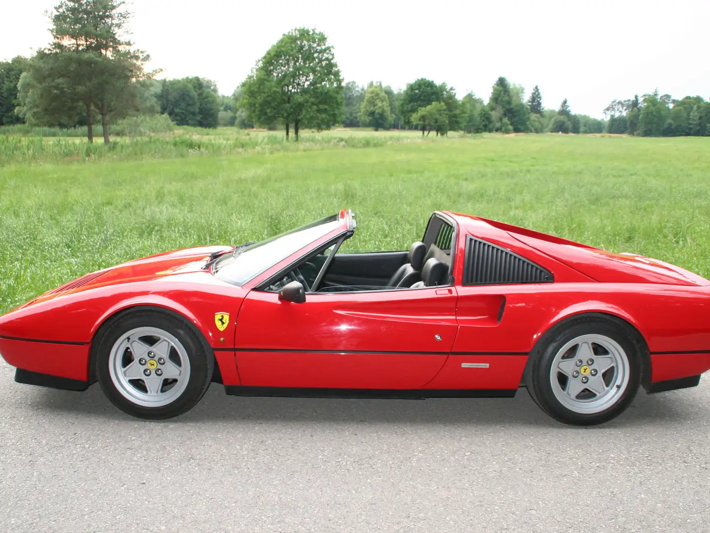Ferrari 328 GTS Rojo - 1