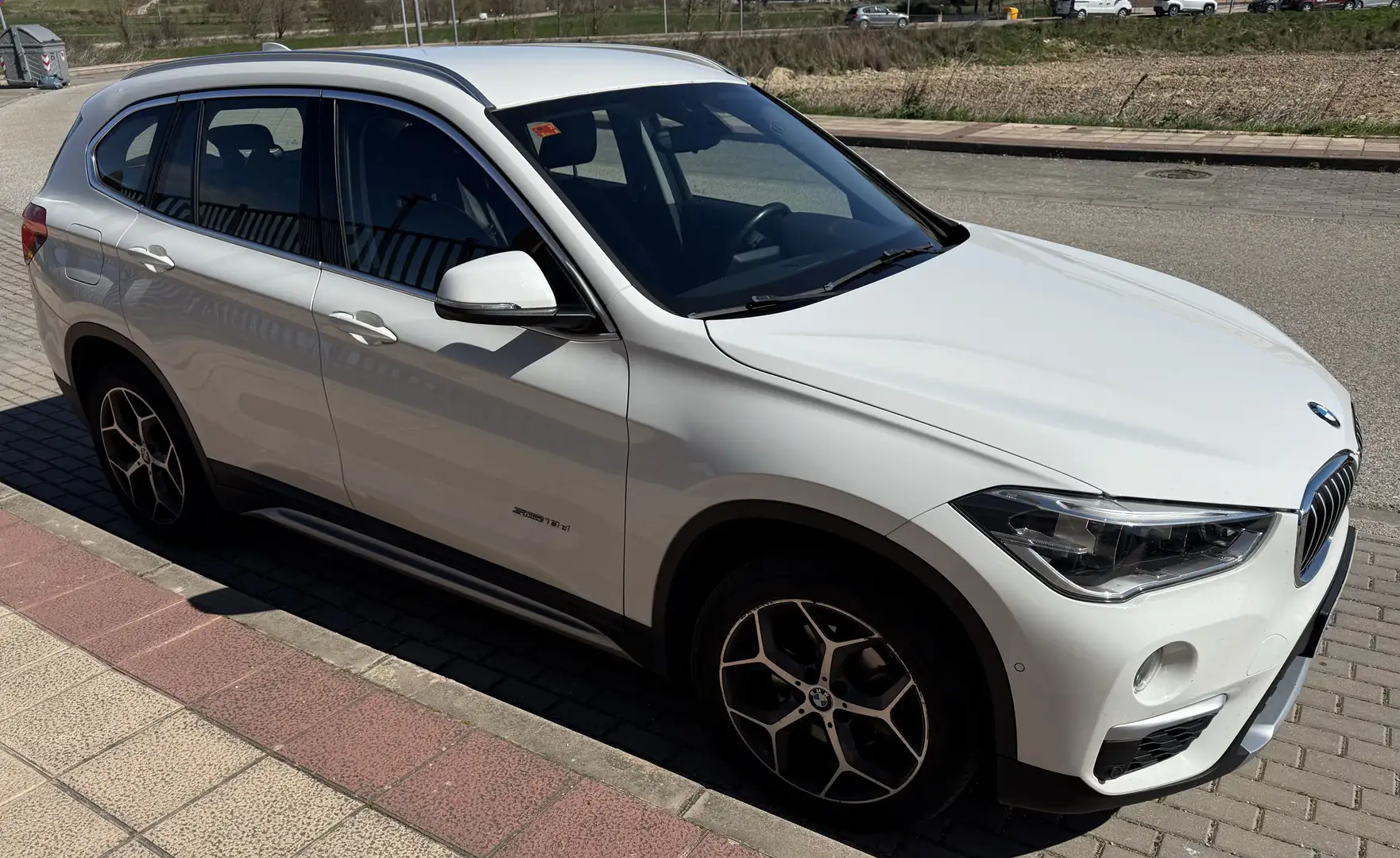 BMW X1 sDrive 18dA Blanco - 2
