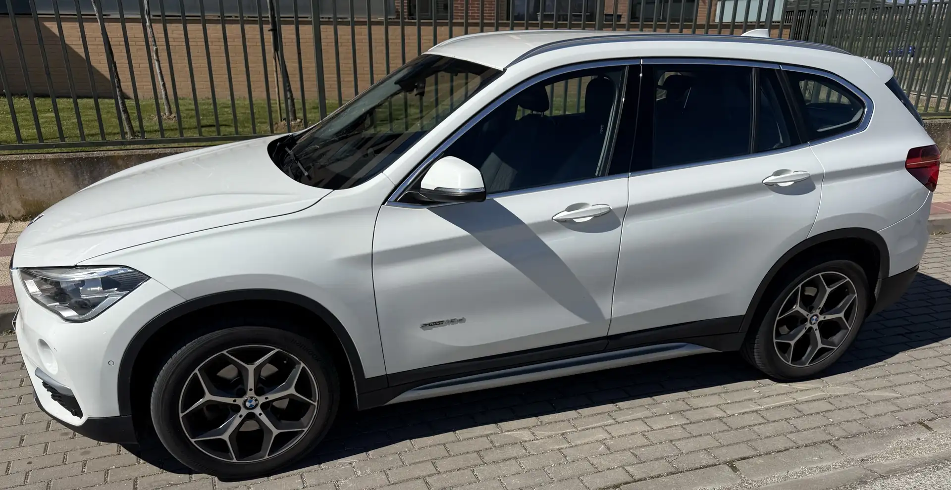 BMW X1 sDrive 18dA Blanco - 1