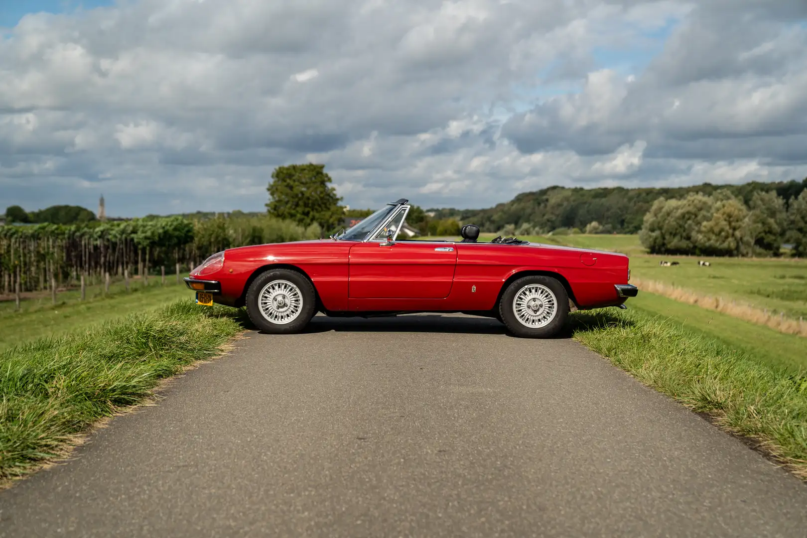 Alfa Romeo Spider 2000 Veloce Rojo - 2