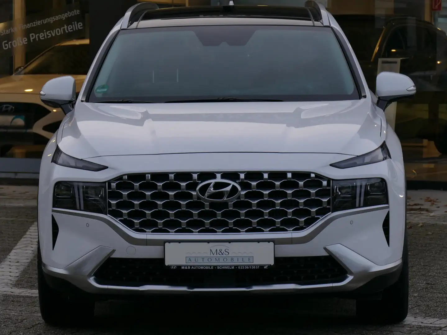 Hyundai SANTA FE 1.6 HEV 4WD SEVEN Prime*AHK*19 ZOLL*SEITENTRITTBR* Weiß - 2
