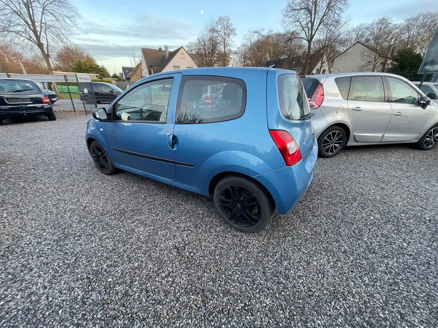 Renault Twingo Authentique m. Klimaanlage etc. TÜV 01/2027! Azul - 2