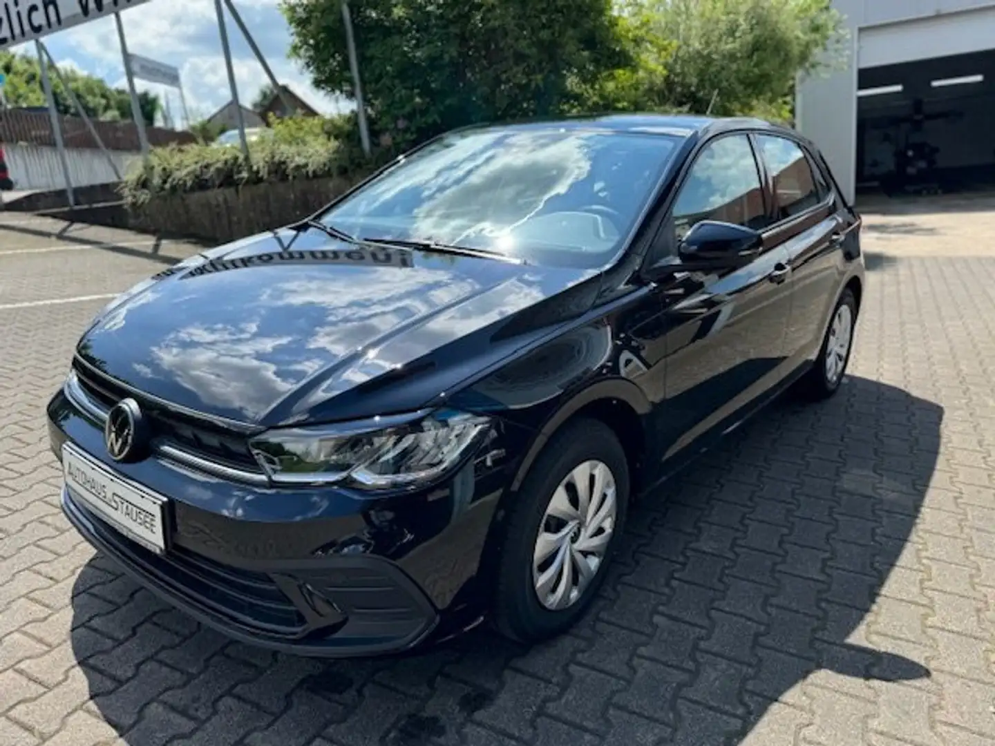 Volkswagen Polo 1.0 TSI DSG Life *IQ-Drive*ACC*Navi über App Zwart - 1