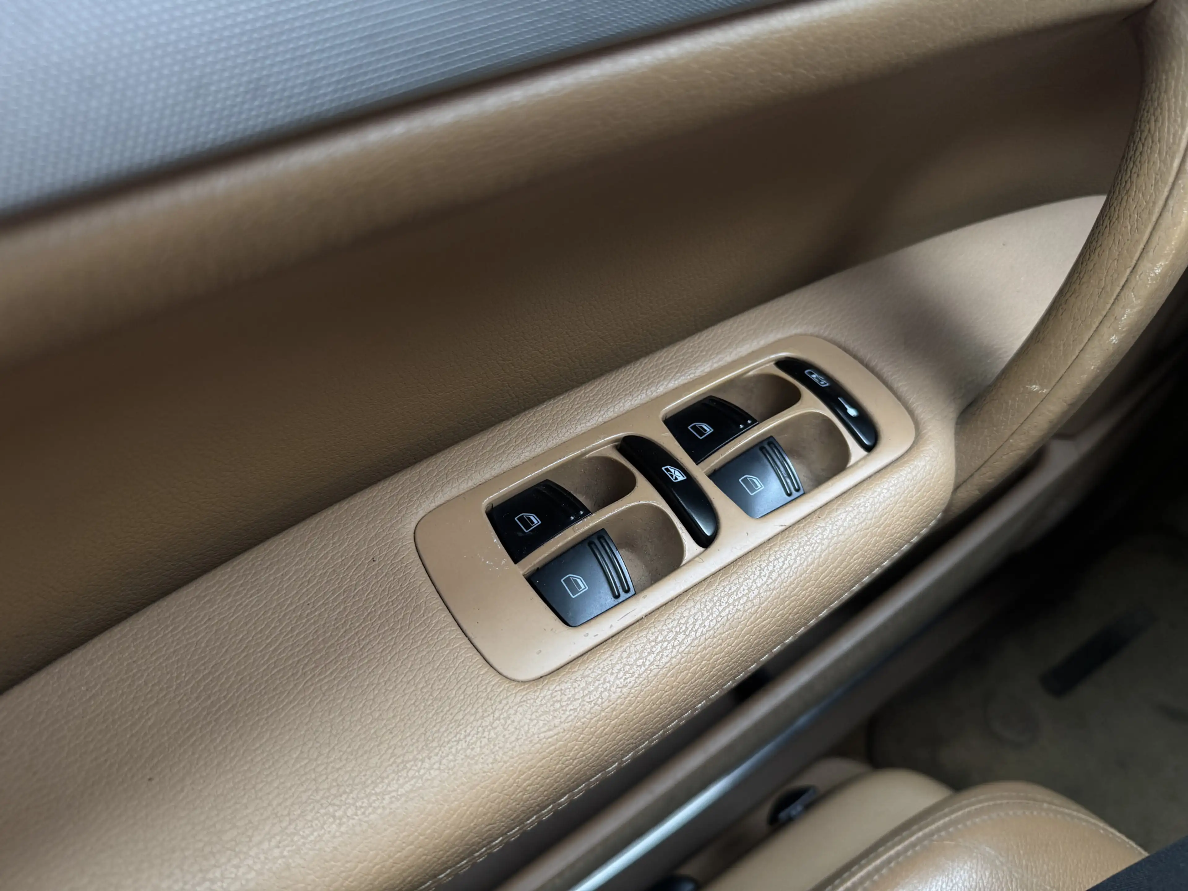 Porsche Cayenne 4.8 S — photo 17