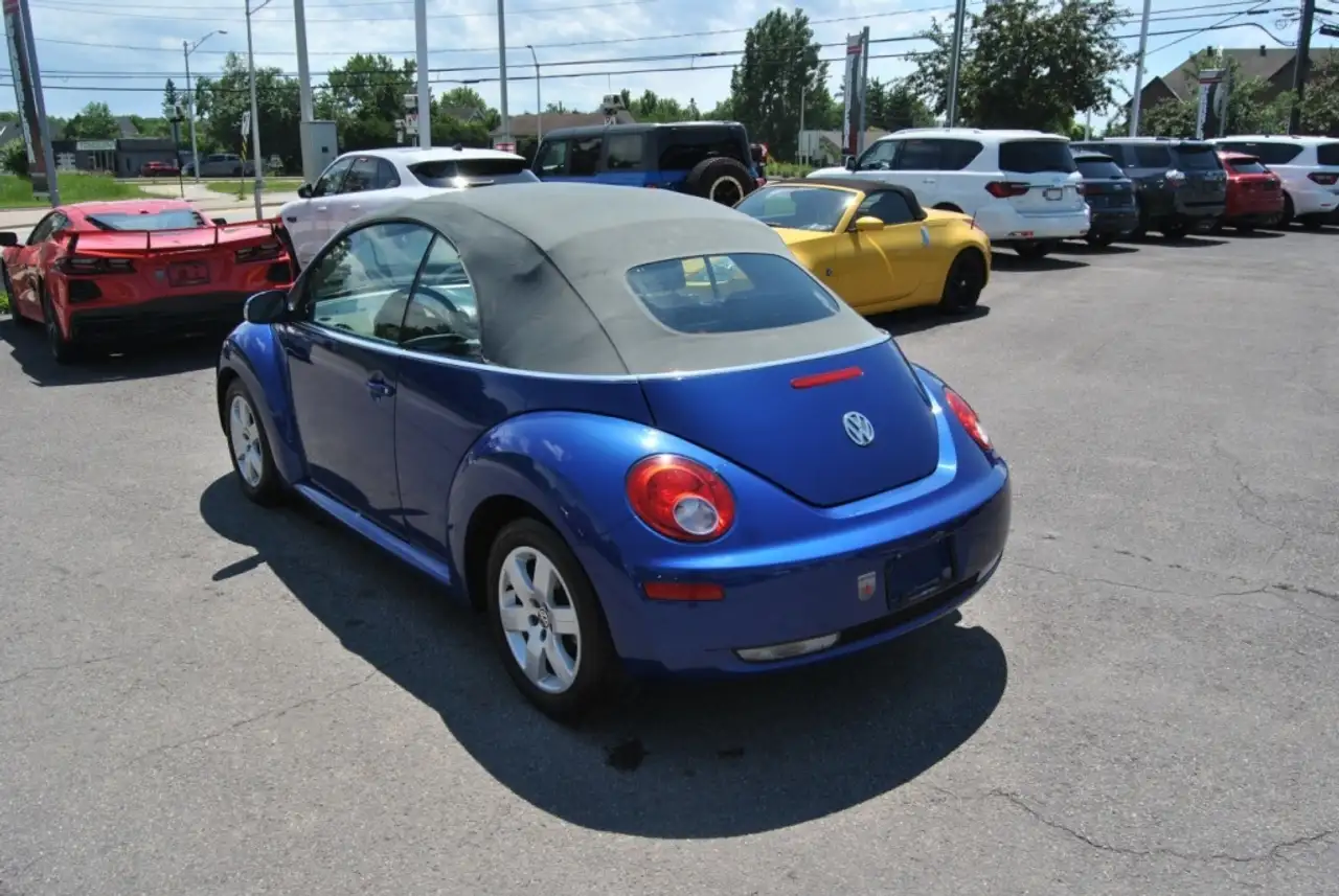 Volkswagen Beetle photo Volkswagen Beetle