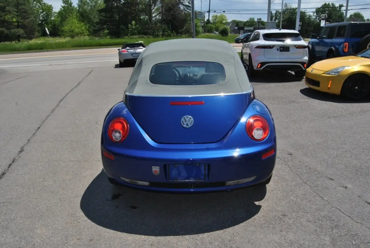 Volkswagen Beetle photo Volkswagen Beetle