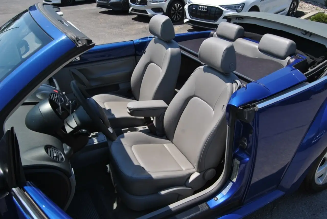 Volkswagen Beetle photo Volkswagen Beetle