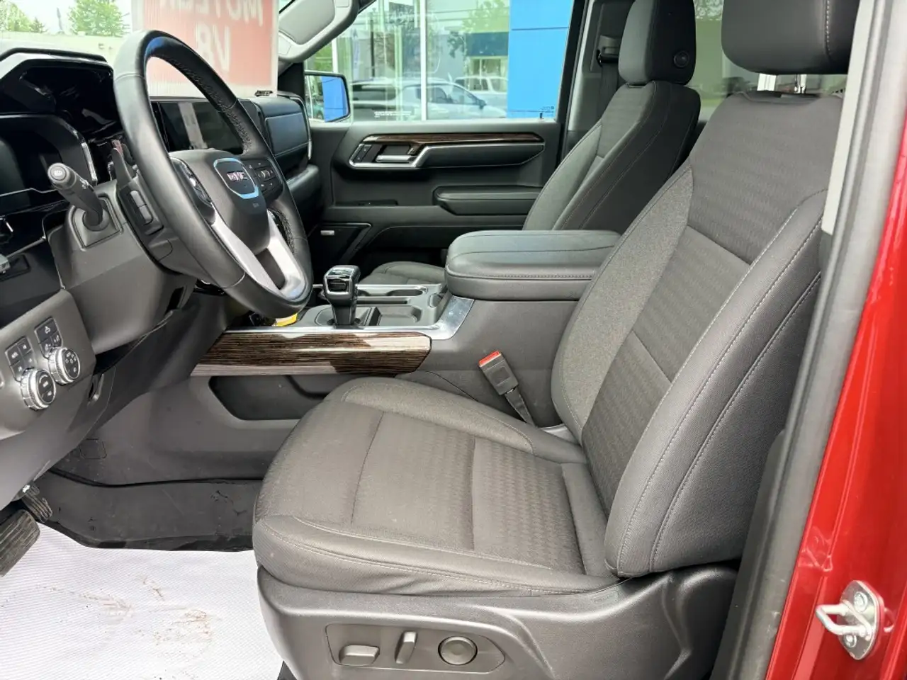 GMC Sierra 1500 photo GMC Sierra 1500