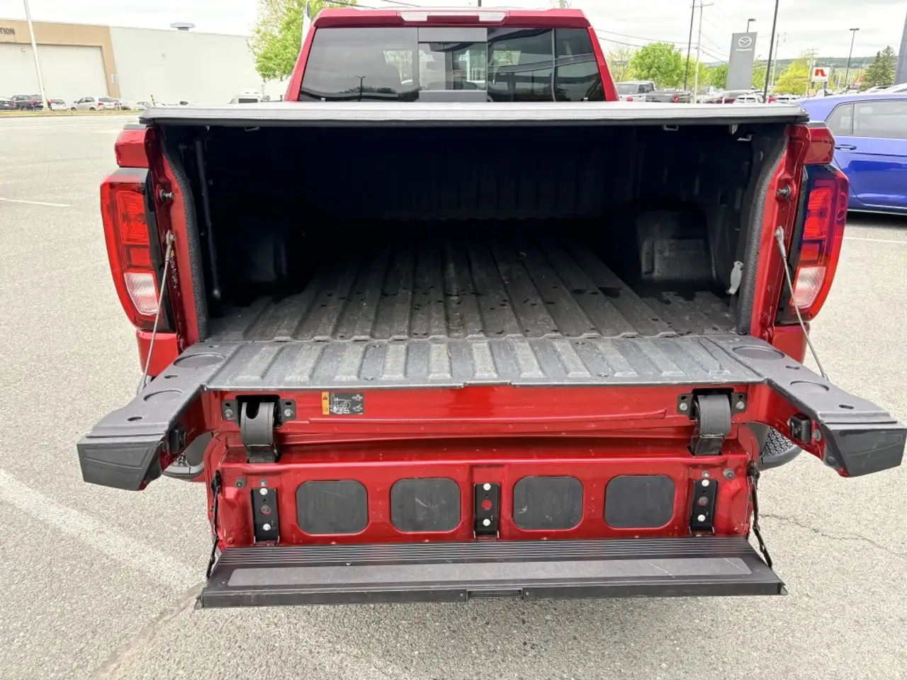 GMC Sierra 1500 photo GMC Sierra 1500