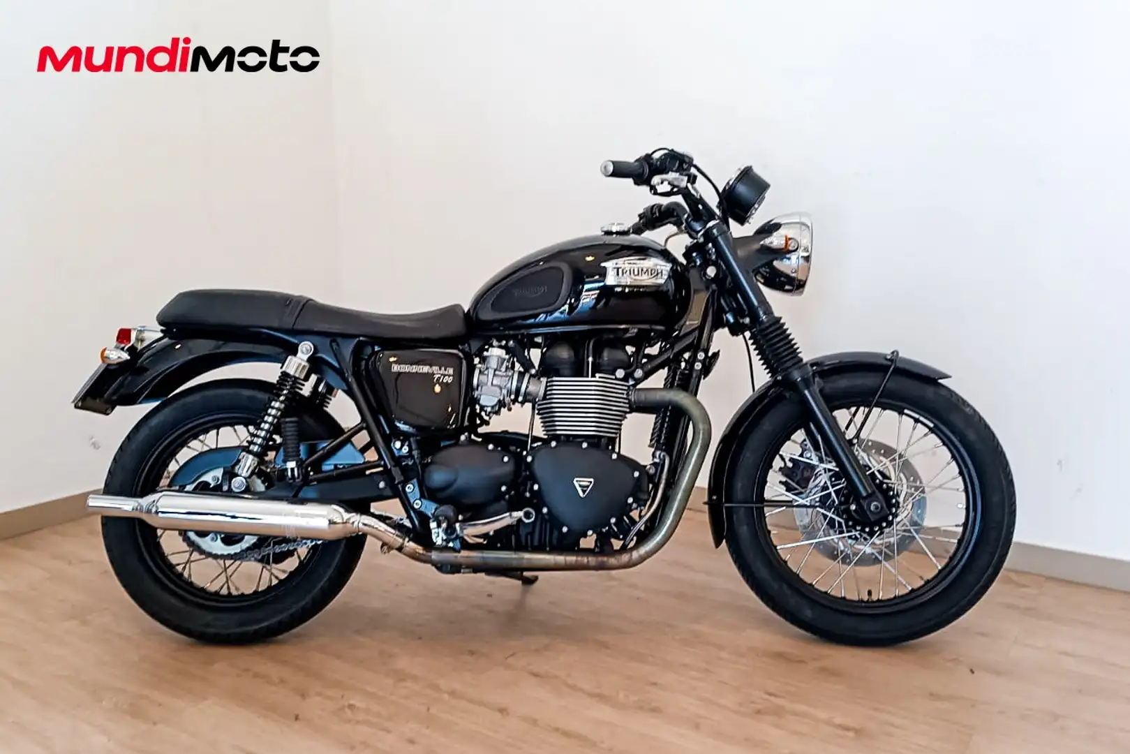 Triumph Bonneville T120 - 1