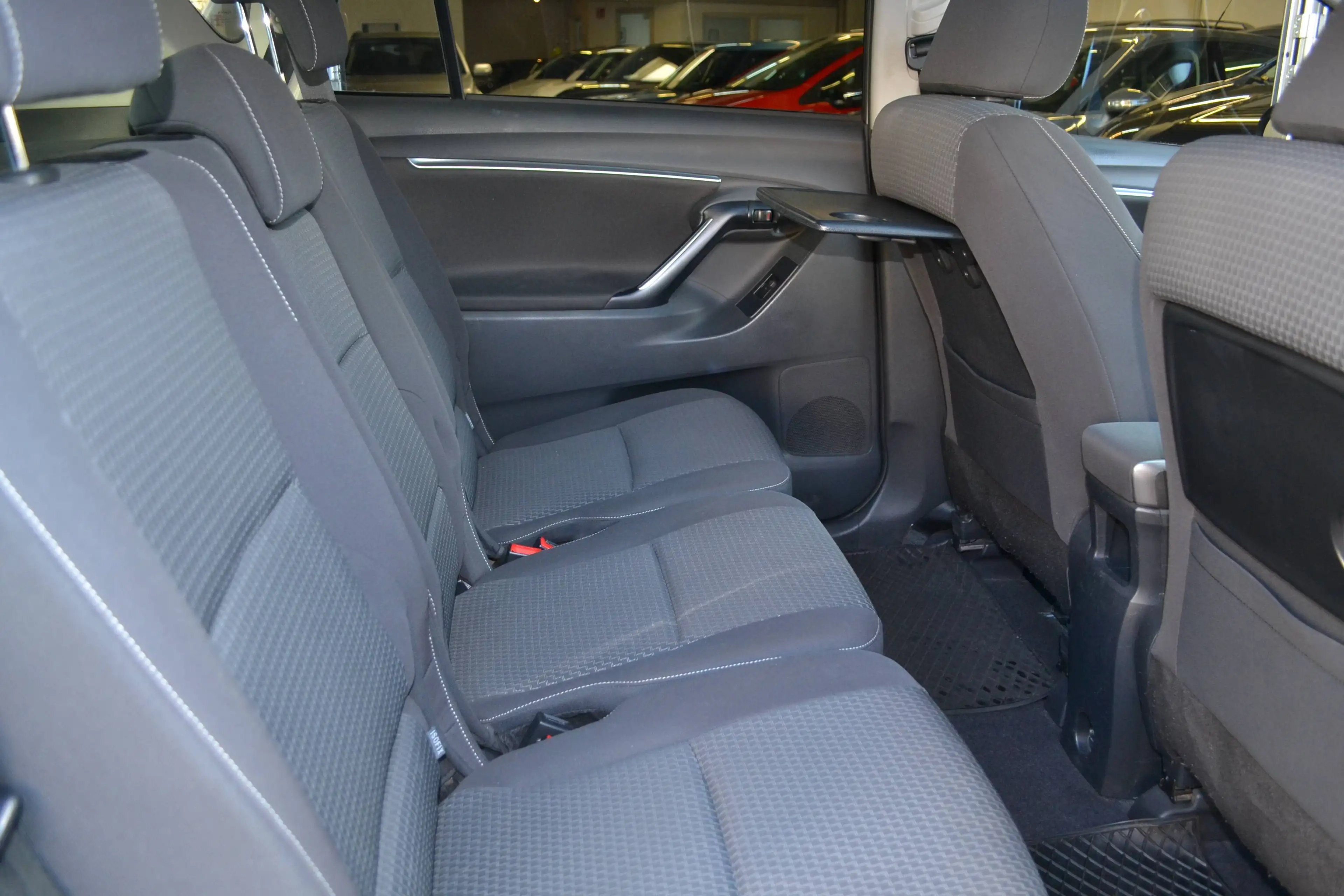 Toyota Verso 1.6 D-4D SkyView 1.HAND*PANORAMA*KAMERA*AHK*NAVIGA — photo 12
