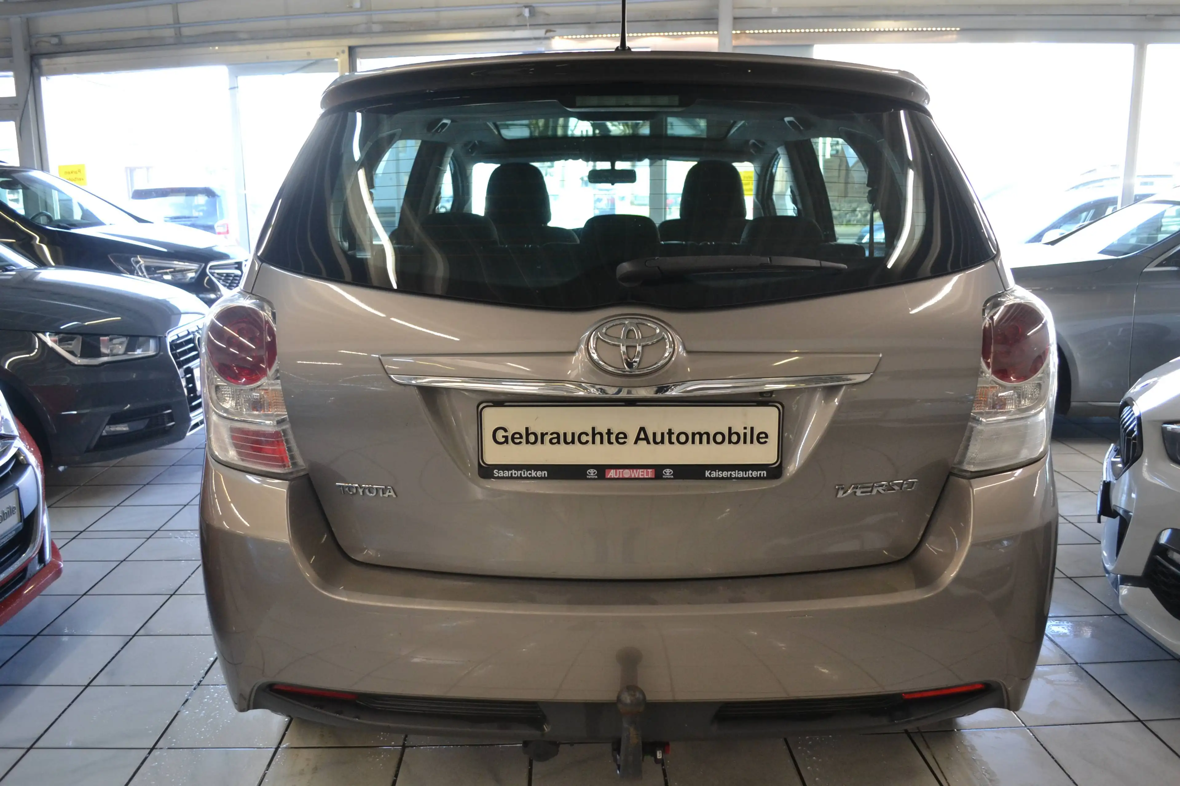 Toyota Verso 1.6 D-4D SkyView 1.HAND*PANORAMA*KAMERA*AHK*NAVIGA — photo 4