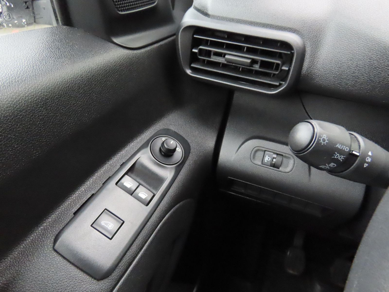 Peugeot Partner 1.5 BLUE HDI L1 Klima PDC — photo 15