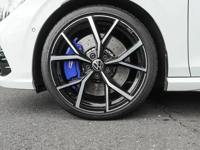 Volkswagen Golf view 7