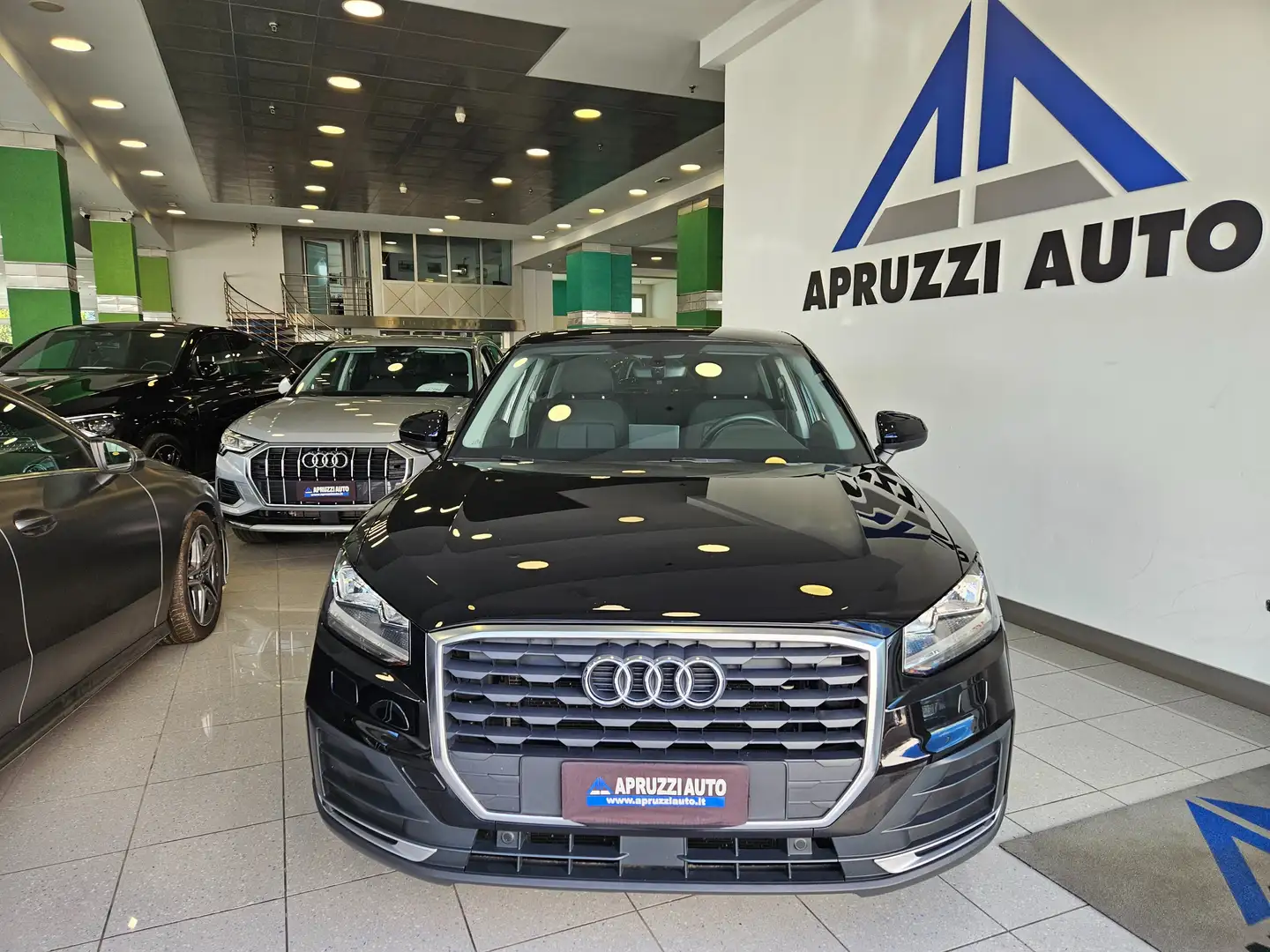 Audi Q2 1.6 tdi Business s-tronic RETROCAM NAVI SENSORI Nero - 2