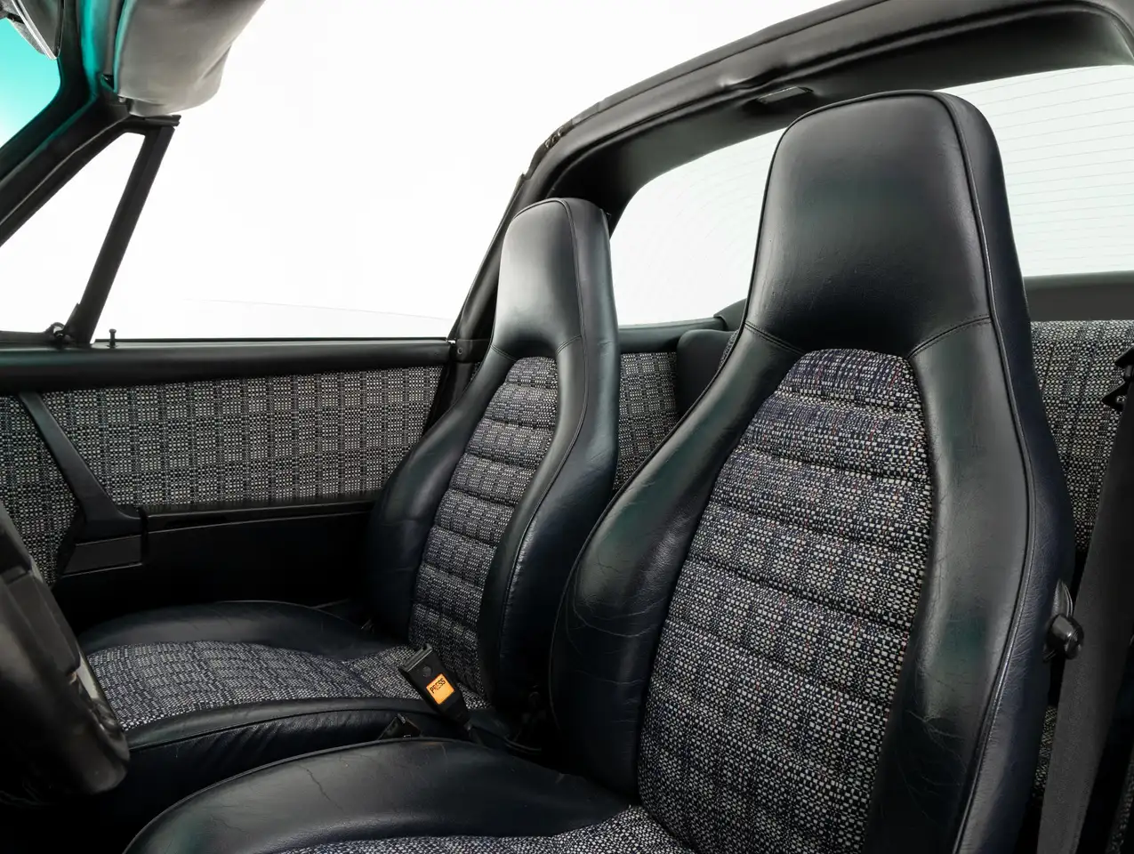 Porsche 911 Targa Jubi 1975, foto 4