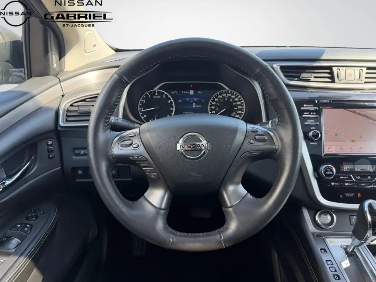 Nissan Murano снимка Nissan Murano