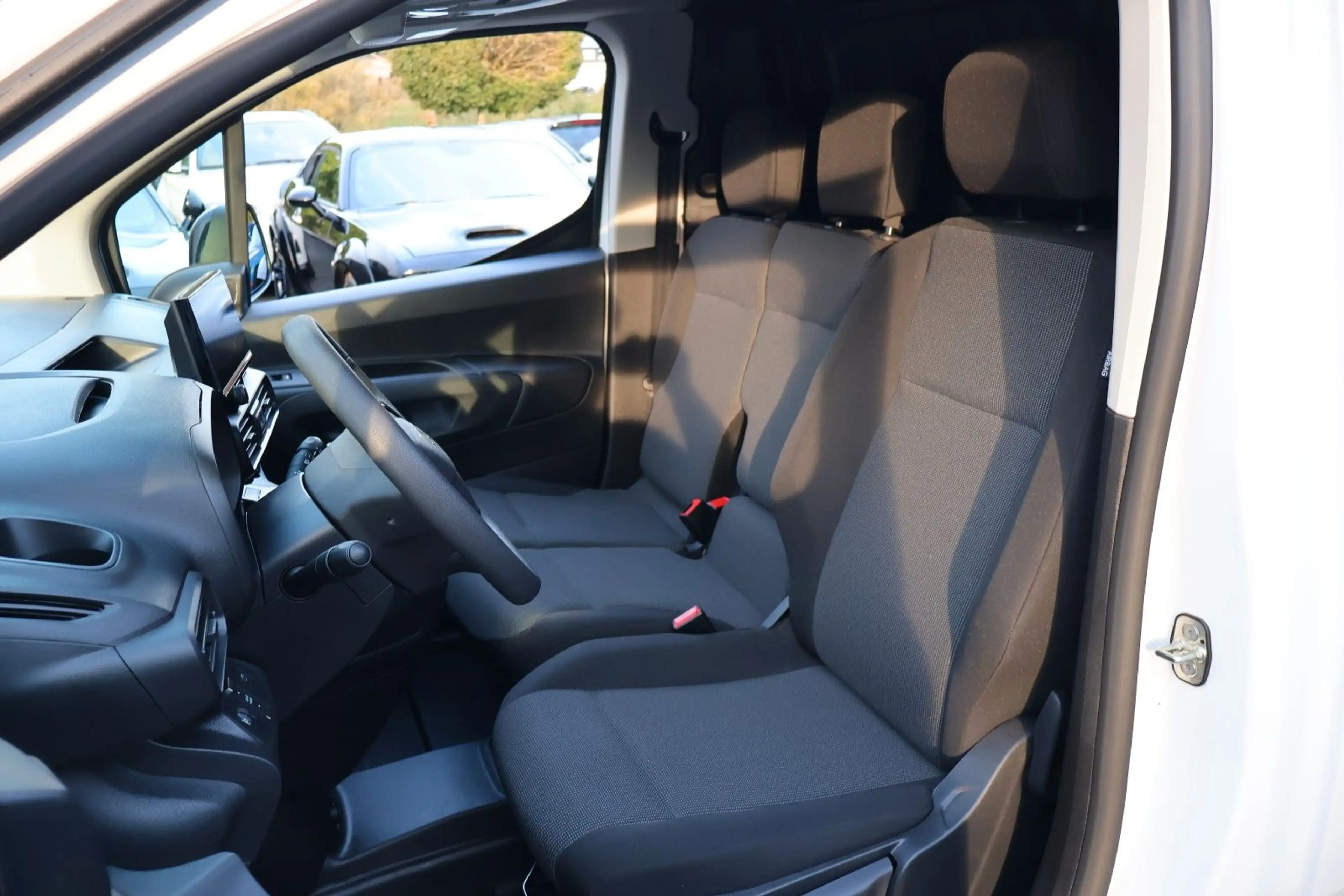 Fiat Doblo Doblò L1 1.5 BlueHDi/KAMERA/TOTW./PDC/3-SITZER — photo 11