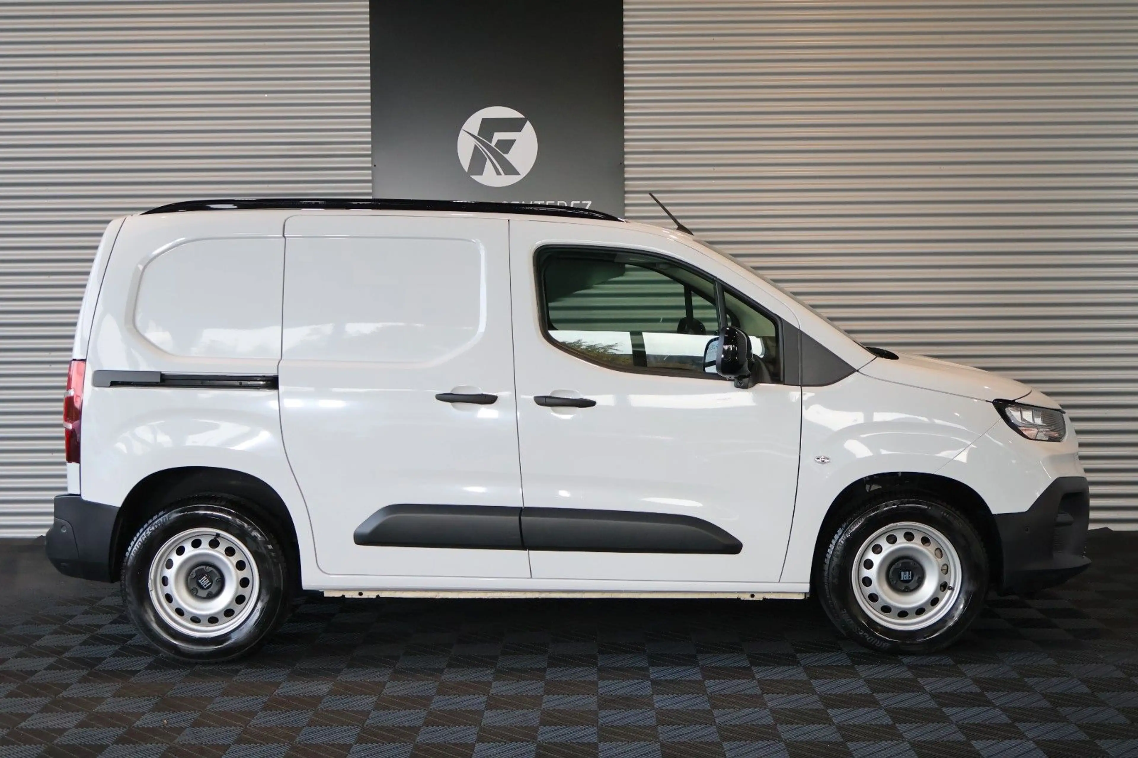 Fiat Doblo Doblò L1 1.5 BlueHDi/KAMERA/TOTW./PDC/3-SITZER — photo 5