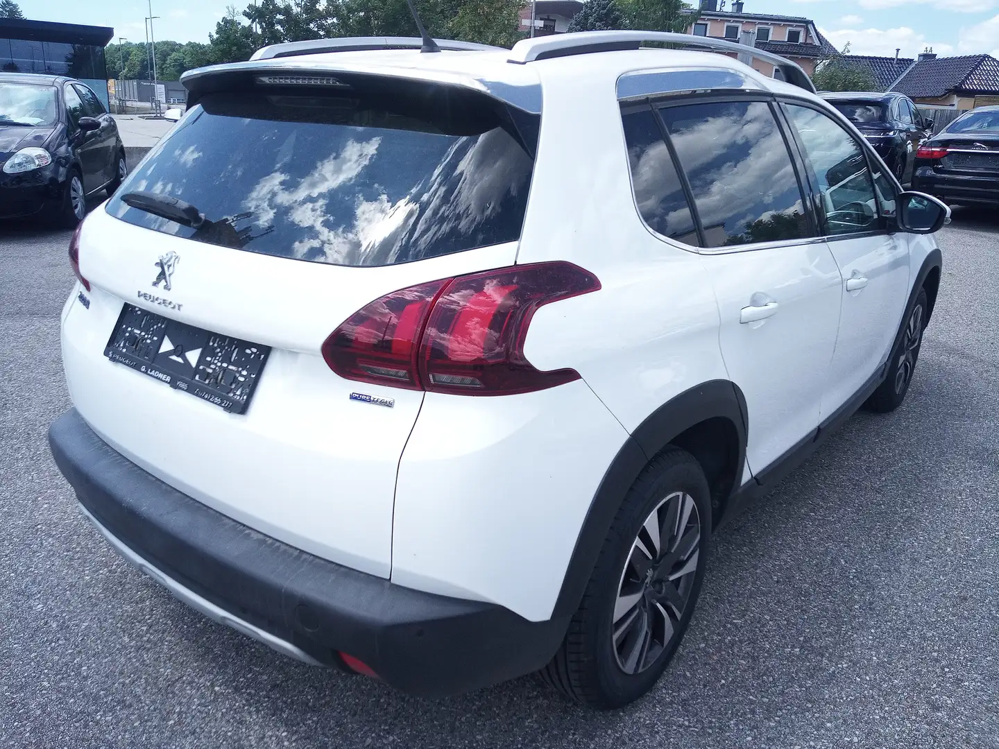 Peugeot 2008 Allure *Servicegepflegt*AHV*Klima*Freisprecheinr.* Weiß - 2