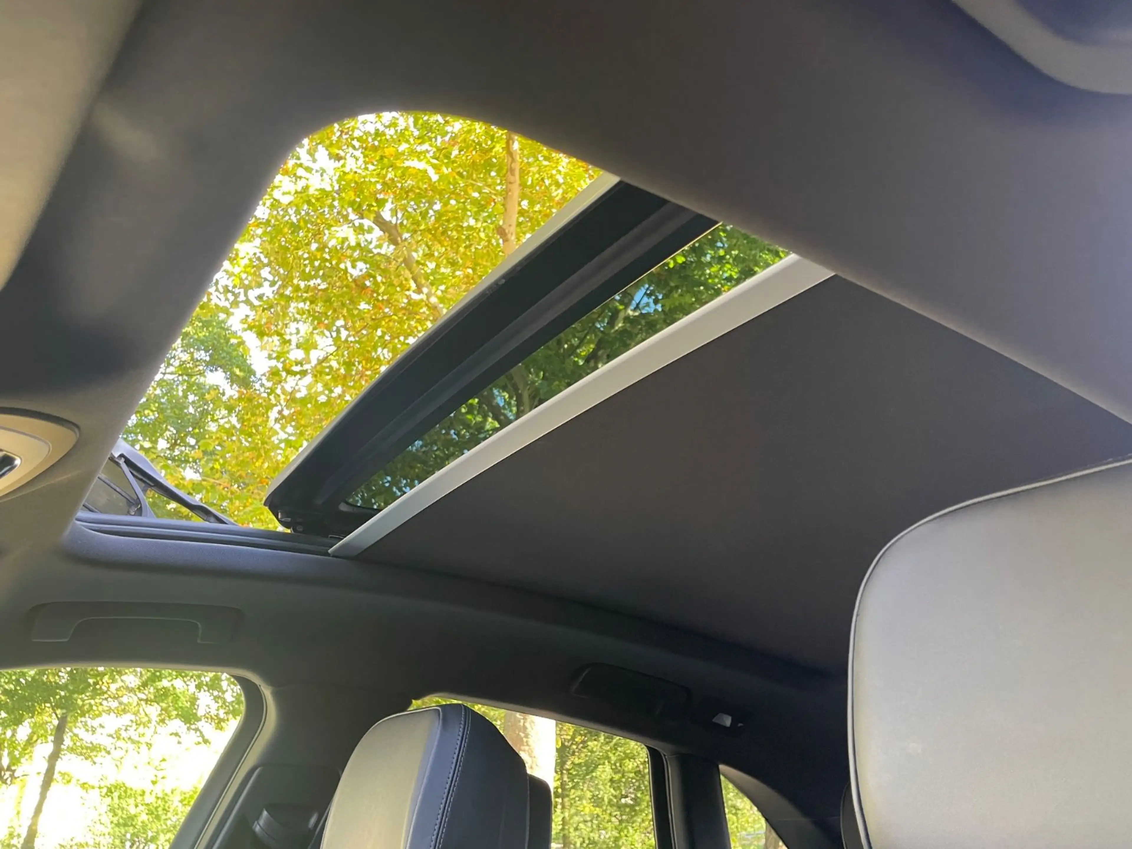 Porsche Macan AWD*Navi*Panorama*Kamera*LED*DAB* — photo 15