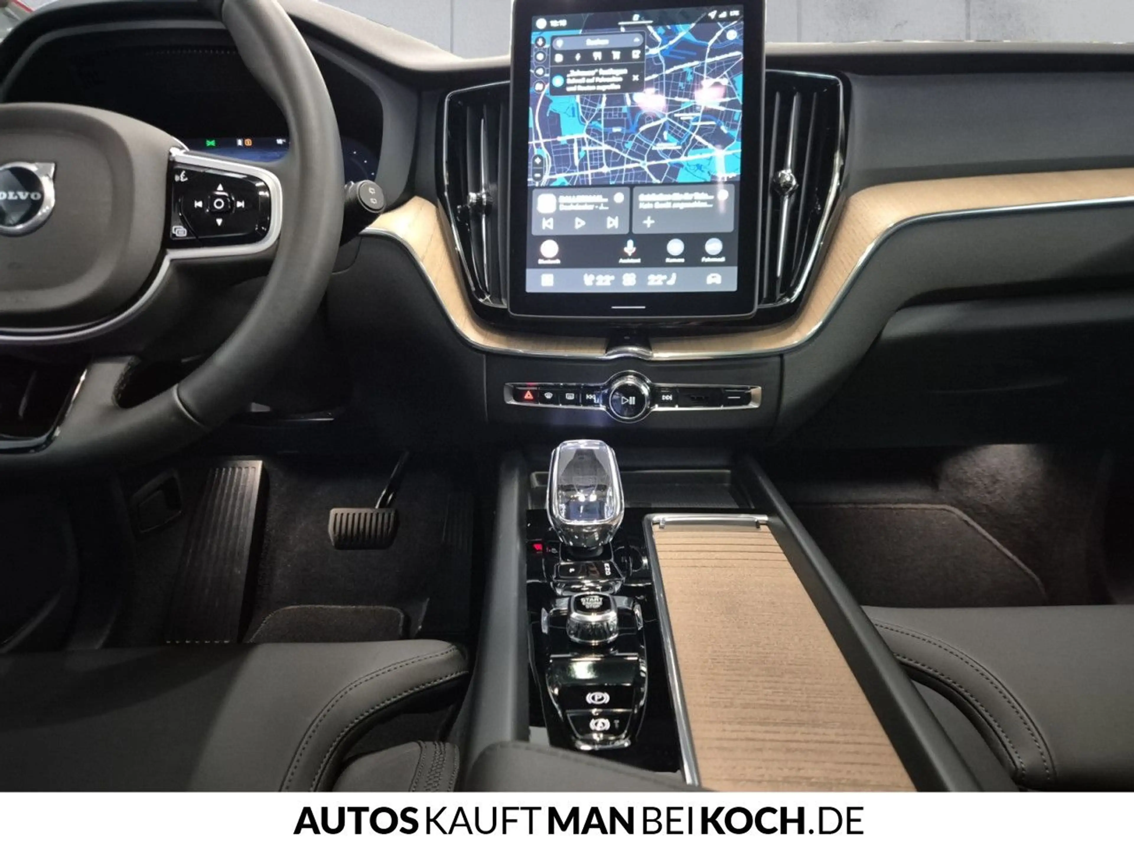 Volvo XC60 T6 AWD B Plus Dark ACC BLIS HUD PANO H/K — photo 10