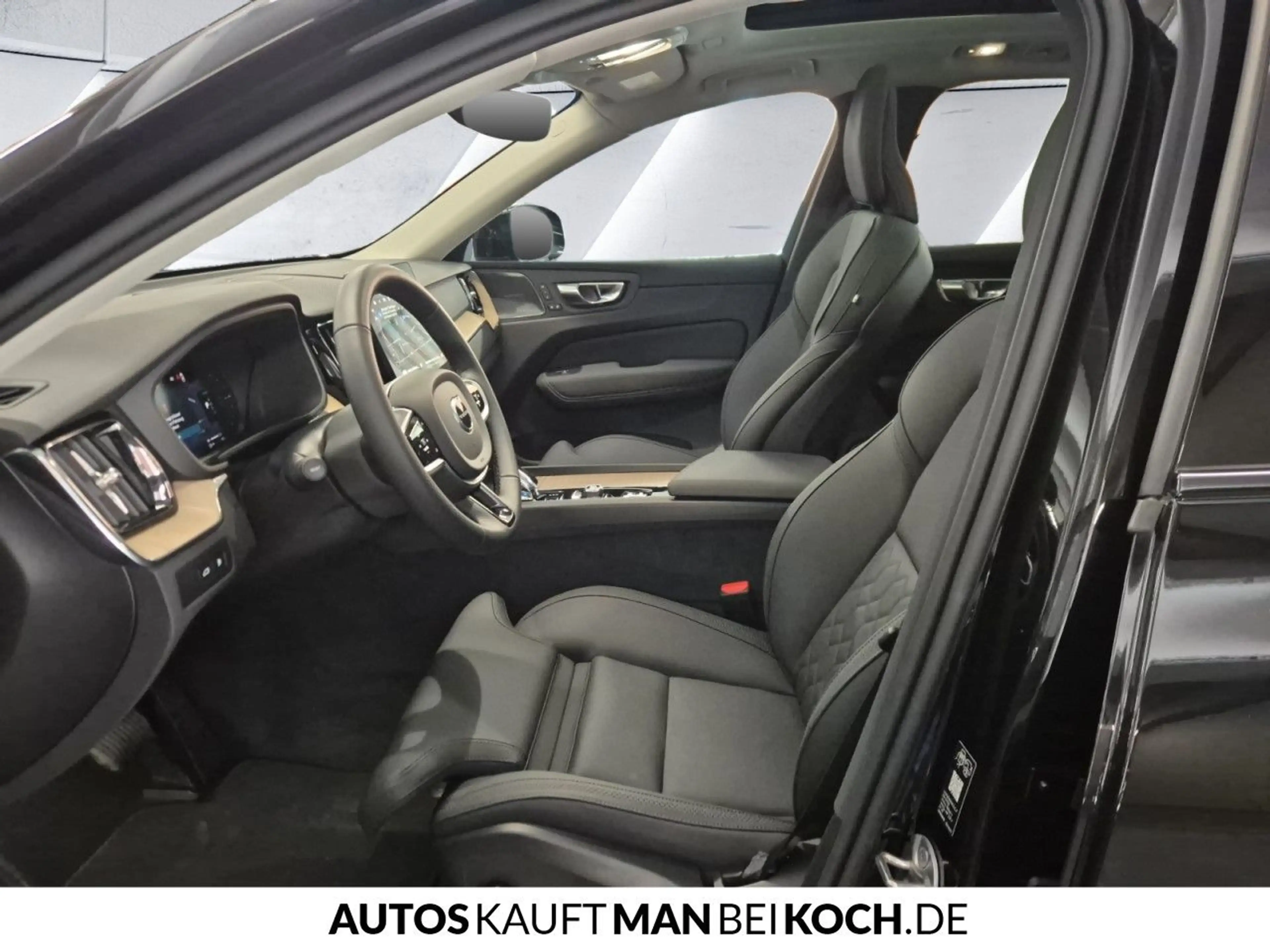 Volvo XC60 T6 AWD B Plus Dark ACC BLIS HUD PANO H/K — photo 6