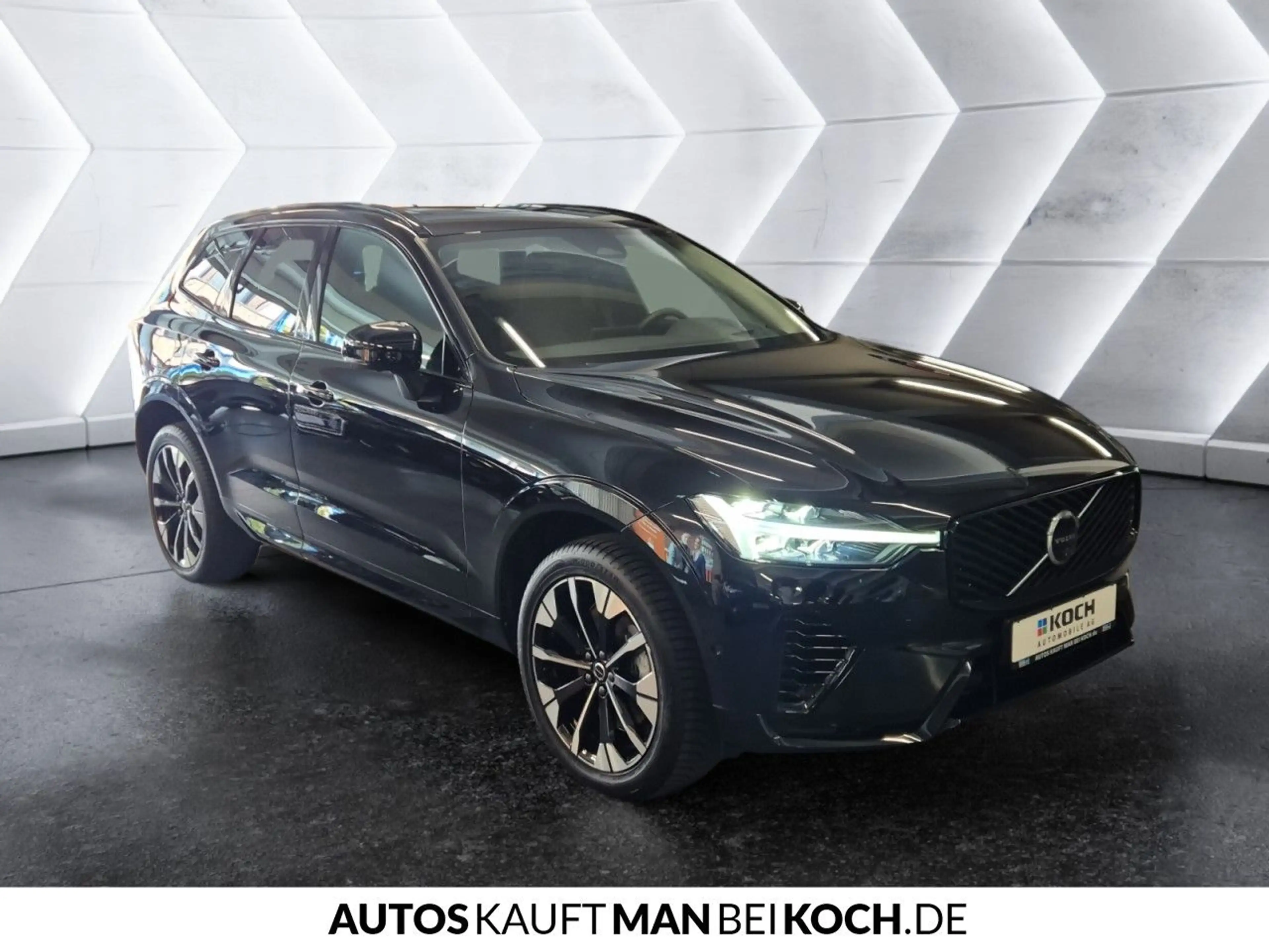 Volvo XC60 T6 AWD B Plus Dark ACC BLIS HUD PANO H/K — photo 5