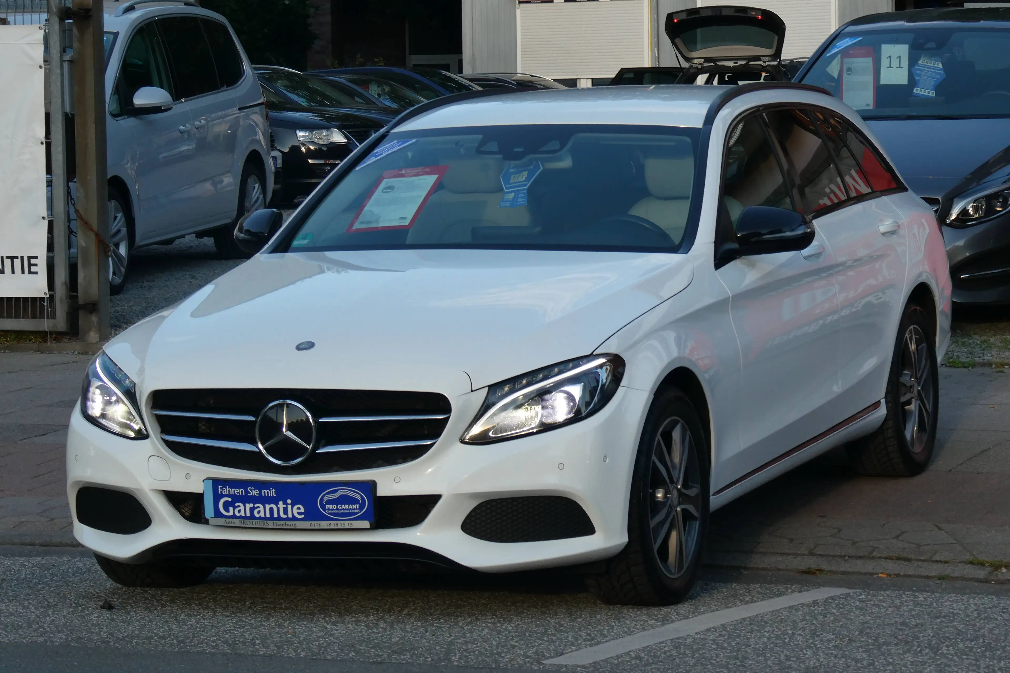 Mercedes-Benz C 250 C 250 d 4Matic T 9G-TRONIC Avantgarde — photo 2