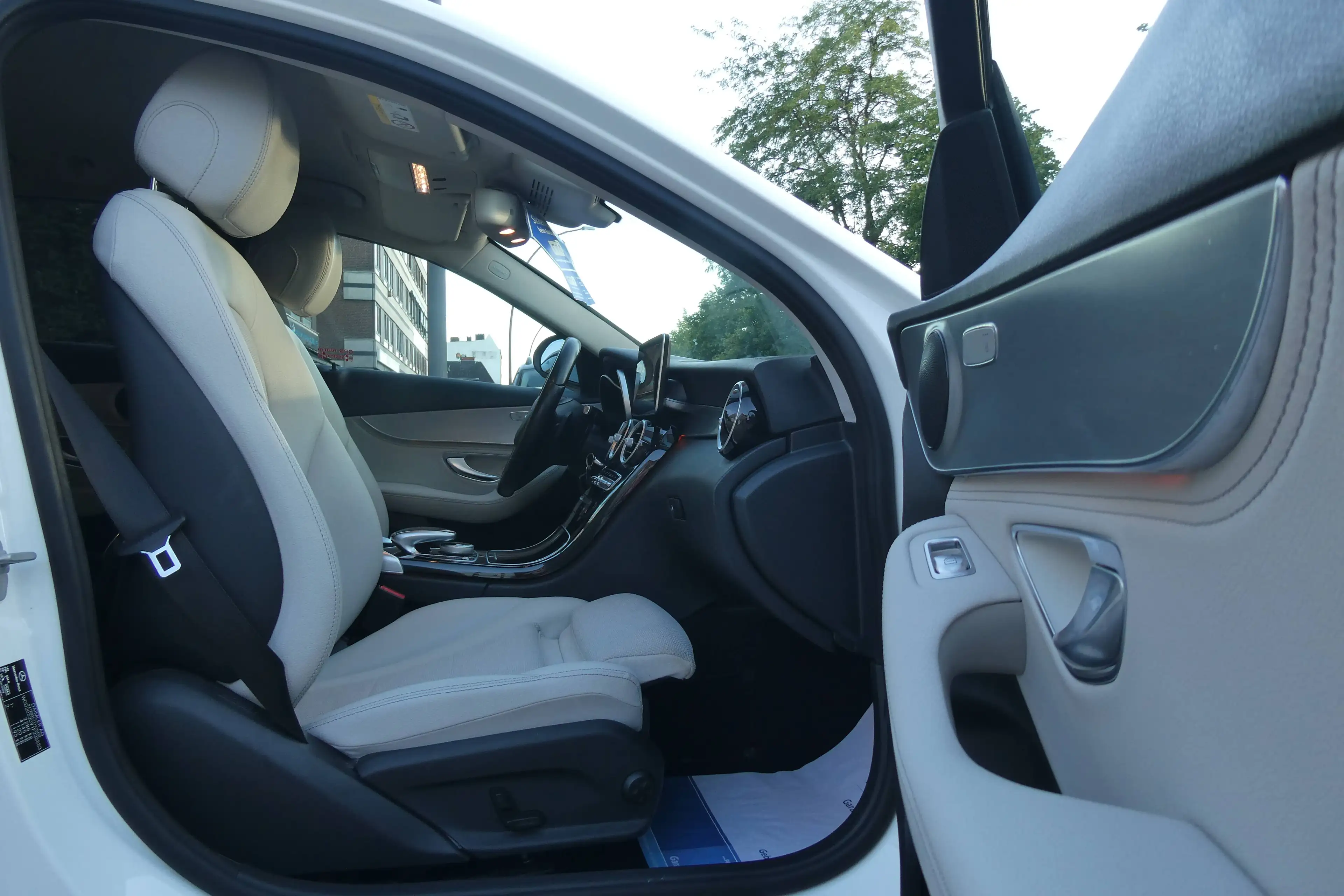 Mercedes-Benz C 250 C 250 d 4Matic T 9G-TRONIC Avantgarde — photo 8